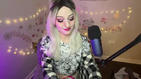 Snapshot of princessstarrxxx chatting on 15, 5, 2026 Starr online show from 15, 5, 2026