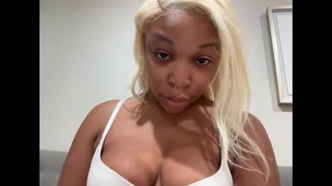 Snapshot of productivepussy chatting on 20, 3, 2026 ProductivePorn online show from 20, 3, 2026