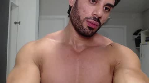 promuscles4u online show from 2, 1, 2025