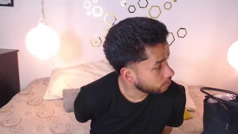 Adris  Juan online show from 21, 10, 2025