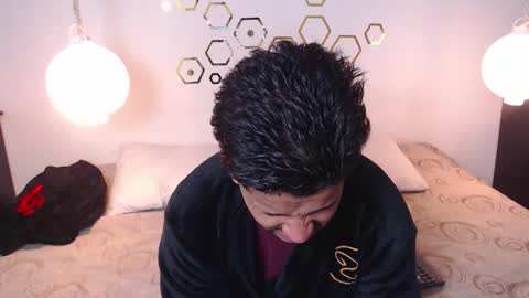 Adris  Juan online show from 8, 11, 2025