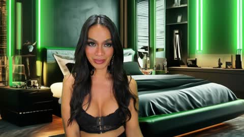 Snapshot of psychiq chatting on 5, 12, 2024 psychiq online show from 5, 12, 2024