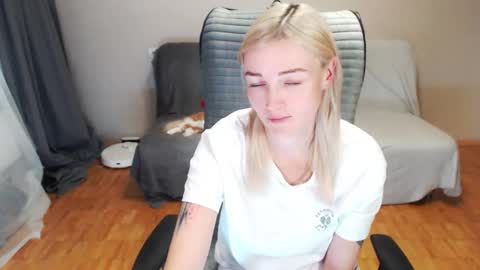 Polly online show from 3, 10, 2025