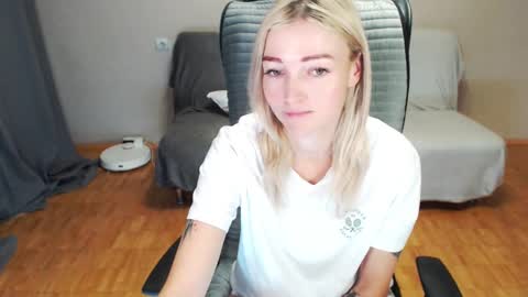 Polly online show from 14, 12, 2025