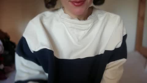 Snapshot of pumpkin_xo chatting on 21, 11, 2025 Madison Oak online show from 21, 11, 2025