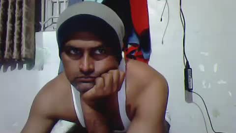 Snapshot of puneguyoncam chatting on 21, 1, 2025 puneguyoncam online show from 21, 1, 2025
