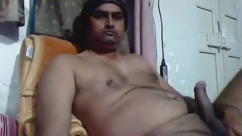 Snapshot of puneguyoncam chatting on 14, 11, 2025 puneguyoncam online show from 14, 11, 2025