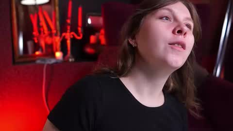 constant schedule Wednesday  Friday  Saturday  Sunday  The Rosemarie online show from 22, 2, 2026