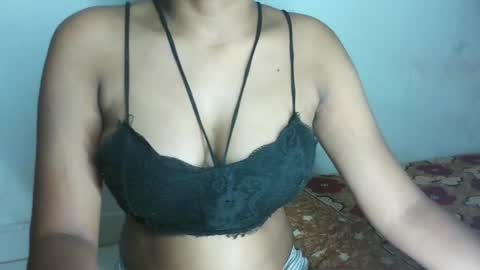 Snapshot of pureelove chatting on 23, 4, 2026 Your love online show from 23, 4, 2026