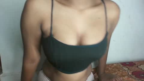 Snapshot of pureelove chatting on 9, 5, 2026 Your love online show from 9, 5, 2026