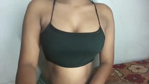 Snapshot of pureelove chatting on 28, 6, 2026 Your love online show from 28, 6, 2026