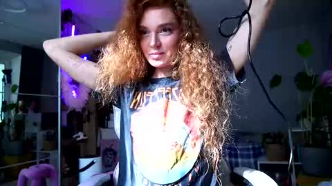 Snapshot of purple_baby chatting on 14, 5, 2026 Sasha wait you here 6 of November. will celebrate my B- day online show from 14, 5, 2026