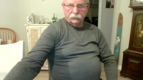 Snapshot of purpleshroom chatting on 20, 2, 2025 purpleshroom online show from 20, 2, 2025