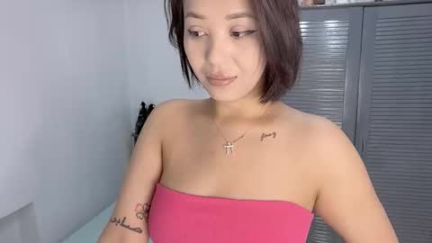 Snapshot of purrrfectmiko chatting on 5, 12, 2025 Miko online show from 5, 12, 2025