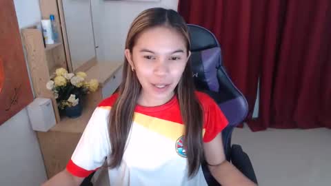 Snapshot of pussiswet_xx chatting on 6, 6, 2026 jessy online show from 6, 6, 2026