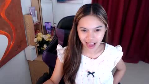 Snapshot of pussiswet_xx chatting on 8, 6, 2026 jessy online show from 8, 6, 2026