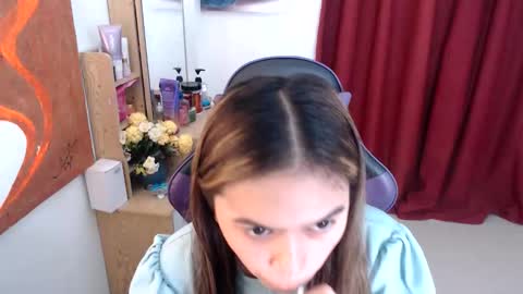 Snapshot of pussiswet_xx chatting on 9, 6, 2026 jessy online show from 9, 6, 2026
