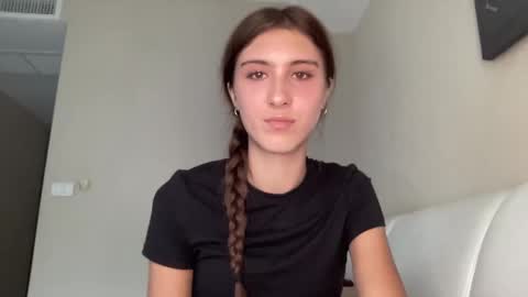 Snapshot of pussygir007 chatting on 10, 12, 2024 pussygirl007 online show from 10, 12, 2024