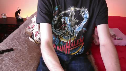 Snapshot of pussylover2182 chatting on 8, 1, 2025 pussylover2182 online show from 8, 1, 2025