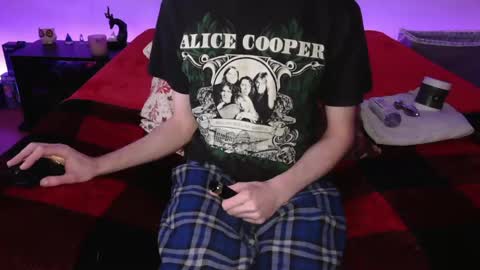 Snapshot of pussylover2182 chatting on 2, 2, 2025 pussylover2182 online show from 2, 2, 2025