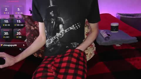 Snapshot of pussylover2182 chatting on 6, 2, 2025 pussylover2182 online show from 6, 2, 2025