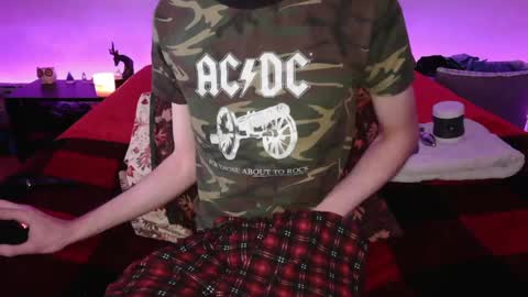 Snapshot of pussylover2182 chatting on 7, 2, 2025 pussylover2182 online show from 7, 2, 2025