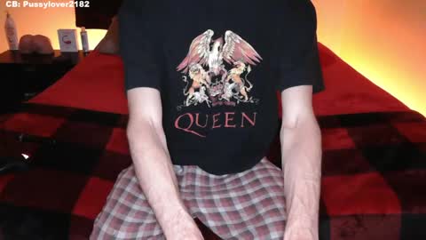 Snapshot of pussylover2182 chatting on 8, 10, 2025 pussylover2182 online show from 8, 10, 2025