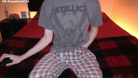 Snapshot of pussylover2182 chatting on 28, 10, 2025 pussylover2182 online show from 28, 10, 2025