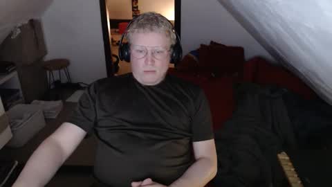 Snapshot of pussylovercb chatting on 30, 4, 2026 pussylovercb online show from 30, 4, 2026