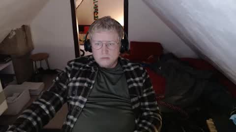 Snapshot of pussylovercb chatting on 11, 5, 2026 pussylovercb online show from 11, 5, 2026