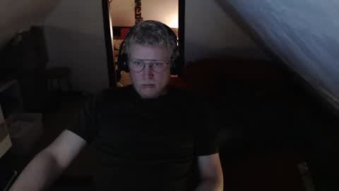 Snapshot of pussylovercb chatting on 18, 5, 2026 pussylovercb online show from 18, 5, 2026