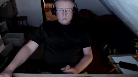 Snapshot of pussylovercb chatting on 9, 6, 2026 pussylovercb online show from 9, 6, 2026