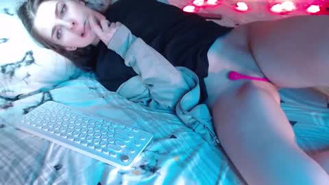 Snapshot of q_t_pie chatting on 3, 1, 2025 Lita  rat online show from 3, 1, 2025
