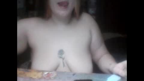 Snapshot of queeeendeepthrot chatting on 26, 2, 2025 Bigtitanalslut online show from 26, 2, 2025