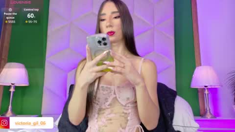 Snapshot of queen__violet chatting on 12, 5, 2026 Queen Violet online show from 12, 5, 2026