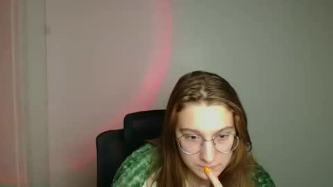 Snapshot of queen_amelie chatting on 20, 2, 2026 Amelie online show from 20, 2, 2026