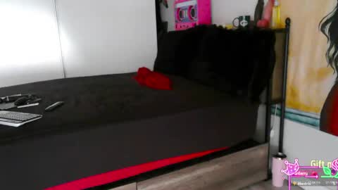 Snapshot of queen_anita chatting on 27, 4, 2026 QnAnitaDix online show from 27, 4, 2026