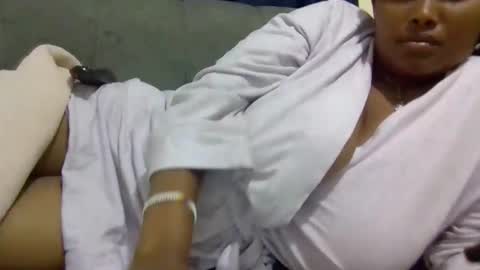 Snapshot of queen_doli chatting on 9, 2, 2026 queen_doli online show from 9, 2, 2026