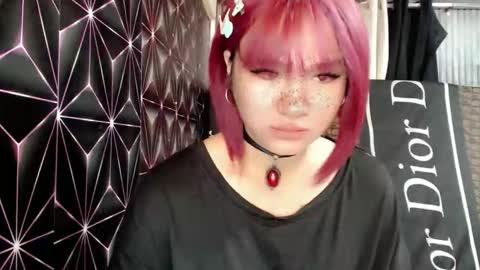 Snapshot of queen_elicktra chatting on 28, 4, 2026 JOY online show from 28, 4, 2026