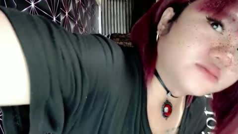 Snapshot of queen_elicktra chatting on 18, 5, 2026 JOY online show from 18, 5, 2026