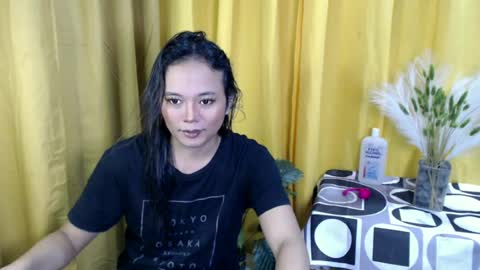 queen_ennah online show from 19, 6, 2026
