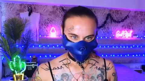 Queen Freak online show from 26, 9, 2025