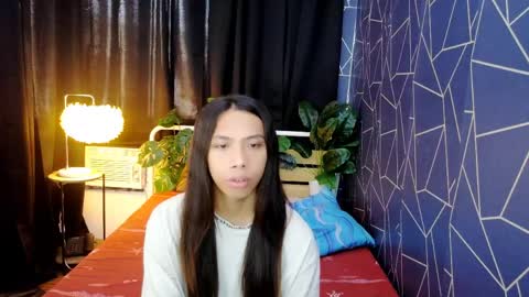 Snapshot of queen_gia chatting on 4, 5, 2026 queen_gia online show from 4, 5, 2026