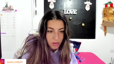queen_natttyy online show from 28, 12, 2024