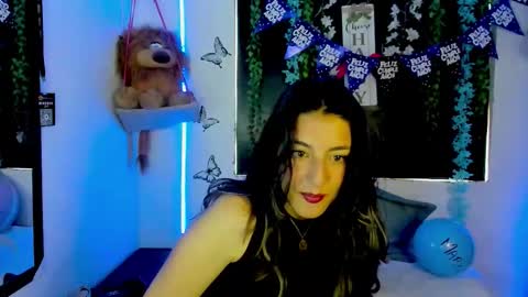 queen_natttyy online show from 3, 3, 2026
