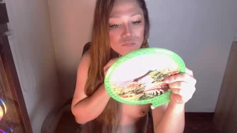 Snapshot of queen_of_all_queens chatting on 19, 2, 2026 samantha online show from 19, 2, 2026