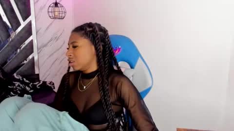   online show from 24, 10, 2025