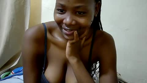 Snapshot of queen_slender chatting on 3, 7, 2026 queen_slender online show from 3, 7, 2026