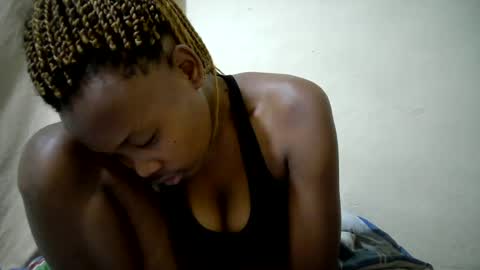 Snapshot of queen_slender chatting on 29, 7, 2026 queen_slender online show from 29, 7, 2026