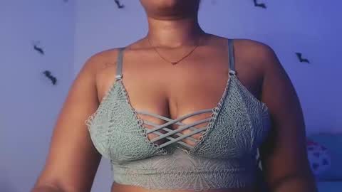 Ahlya  online show from 8, 11, 2025